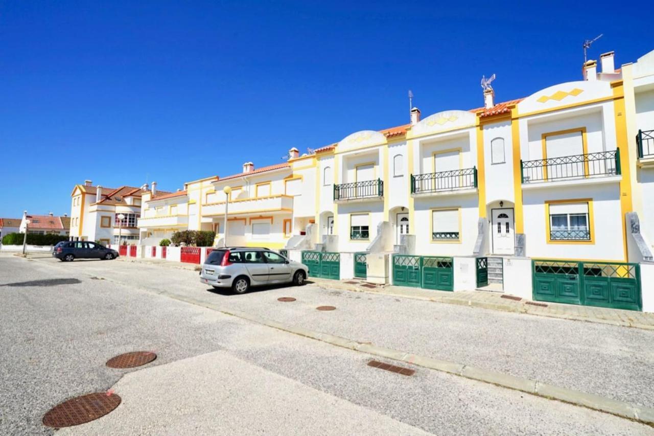 Baleal Happiness Surf House Villa Ferrel  Exterior photo